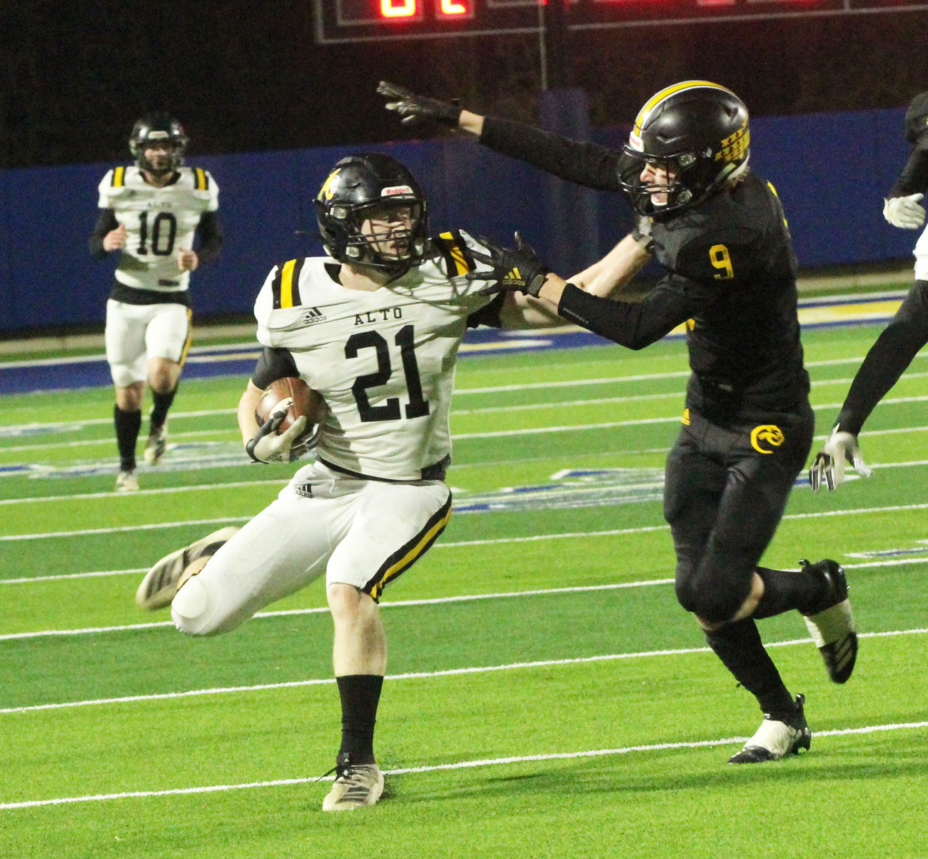 Alto annihilates Cayuga, 62-0, in bi-district